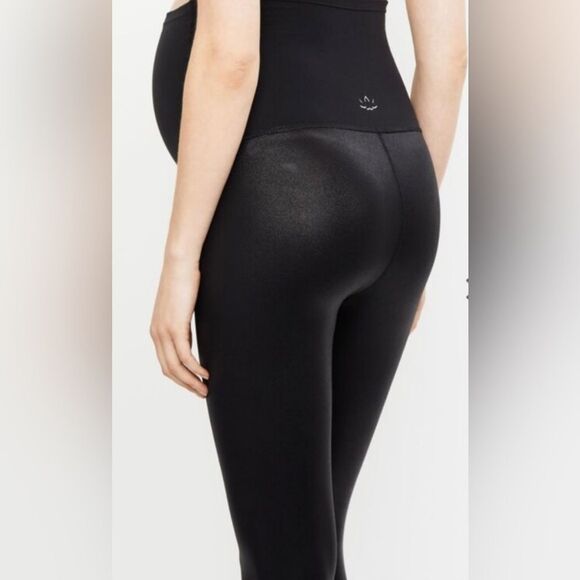 Beyond the Bump Coated Maternity Leggings in Black Size S - Picture 1 of 13